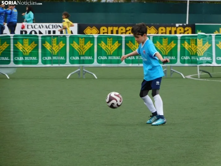 EN FOTOS | &iexcl;Mini cracks en acci&oacute;n! Soria vibra con el f&uacute;tbol base que se juega en la Ciuda