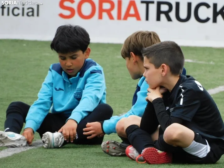 EN FOTOS | &iexcl;Mini cracks en acci&oacute;n! Soria vibra con el f&uacute;tbol base que se juega en la Ciuda