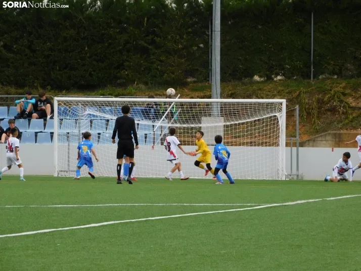 EN FOTOS | &iexcl;Mini cracks en acci&oacute;n! Soria vibra con el f&uacute;tbol base que se juega en la Ciuda
