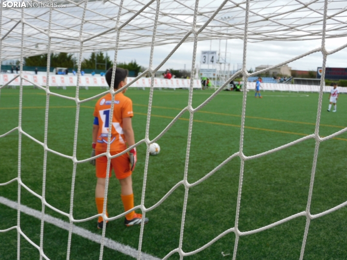 EN FOTOS | &iexcl;Mini cracks en acci&oacute;n! Soria vibra con el f&uacute;tbol base que se juega en la Ciuda