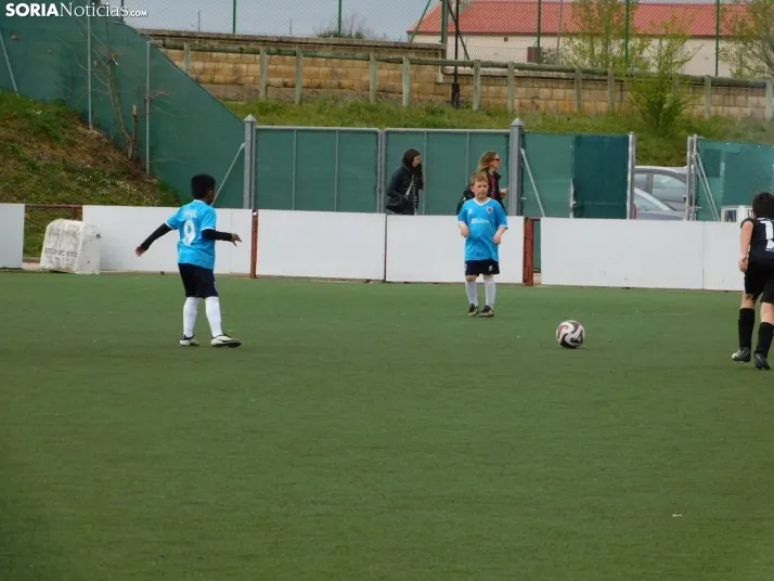 EN FOTOS | &iexcl;Mini cracks en acci&oacute;n! Soria vibra con el f&uacute;tbol base que se juega en la Ciuda