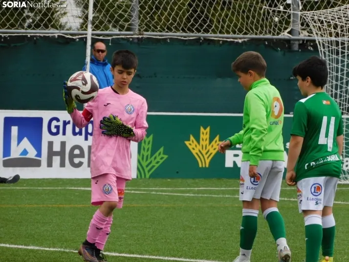 EN FOTOS | &iexcl;Mini cracks en acci&oacute;n! Soria vibra con el f&uacute;tbol base que se juega en la Ciuda