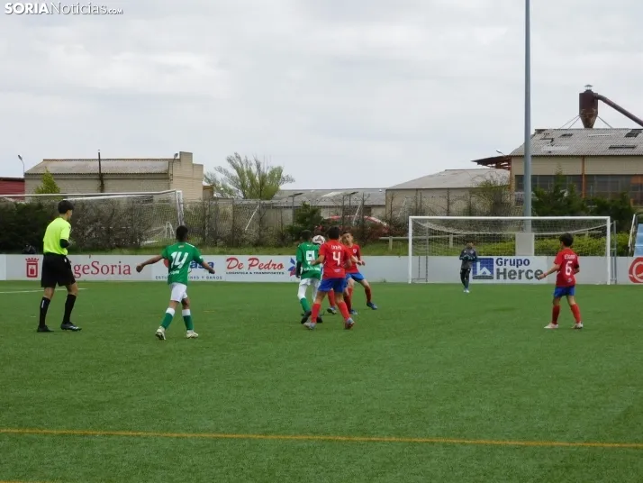 EN FOTOS | &iexcl;Mini cracks en acci&oacute;n! Soria vibra con el f&uacute;tbol base que se juega en la Ciuda