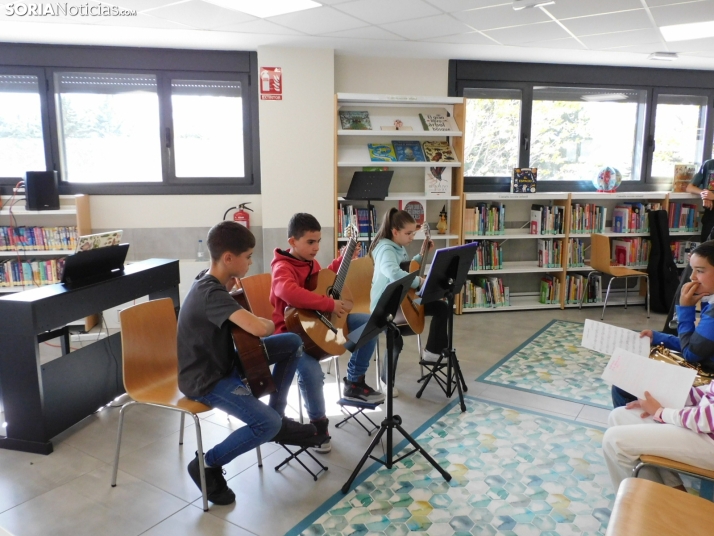 GALER&Iacute;A | Golmayo da la nota en su II Marat&oacute;n Musical con &eacute;xitos de La Bella y la Bestia,