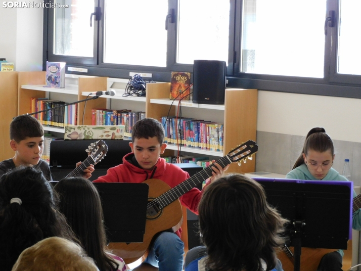 GALER&Iacute;A | Golmayo da la nota en su II Marat&oacute;n Musical con &eacute;xitos de La Bella y la Bestia,