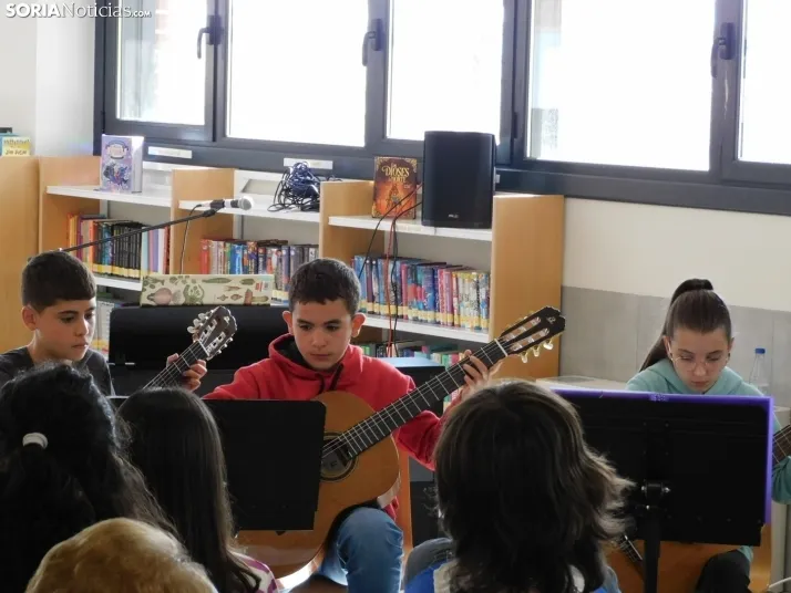 GALER&Iacute;A | Golmayo da la nota en su II Marat&oacute;n Musical con &eacute;xitos de La Bella y la Bestia,