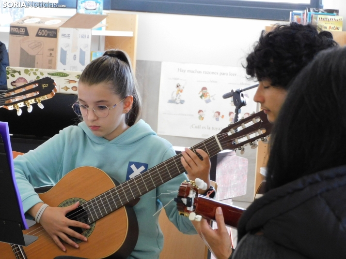 GALER&Iacute;A | Golmayo da la nota en su II Marat&oacute;n Musical con &eacute;xitos de La Bella y la Bestia,