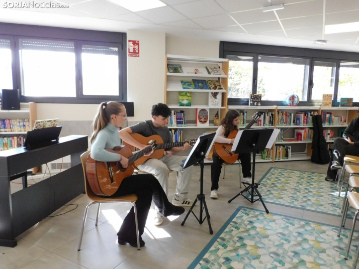 GALER&Iacute;A | Golmayo da la nota en su II Marat&oacute;n Musical con &eacute;xitos de La Bella y la Bestia,