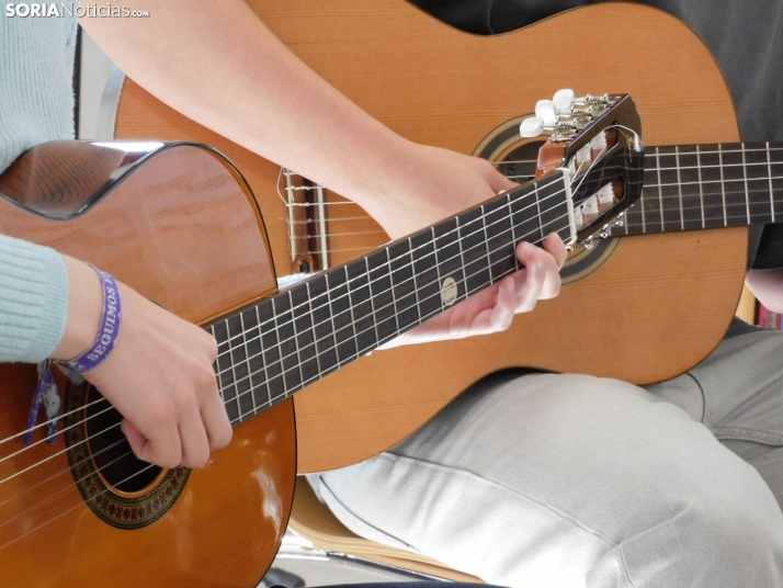 GALER&Iacute;A | Golmayo da la nota en su II Marat&oacute;n Musical con &eacute;xitos de La Bella y la Bestia,