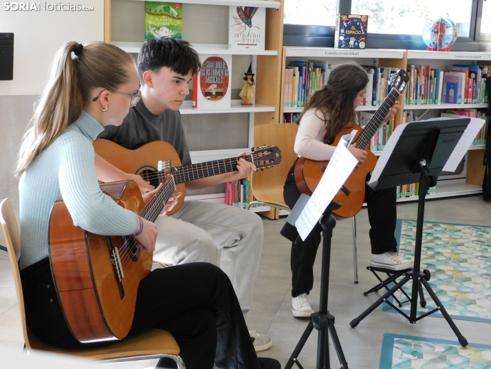 GALER&Iacute;A | Golmayo da la nota en su II Marat&oacute;n Musical con &eacute;xitos de La Bella y la Bestia,