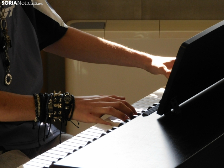 GALER&Iacute;A | Golmayo da la nota en su II Marat&oacute;n Musical con &eacute;xitos de La Bella y la Bestia,