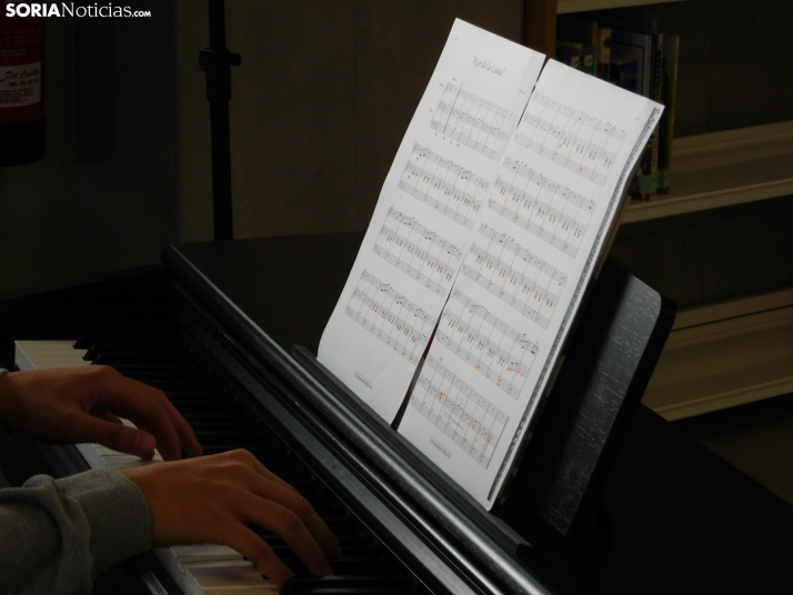 GALER&Iacute;A | Golmayo da la nota en su II Marat&oacute;n Musical con &eacute;xitos de La Bella y la Bestia,