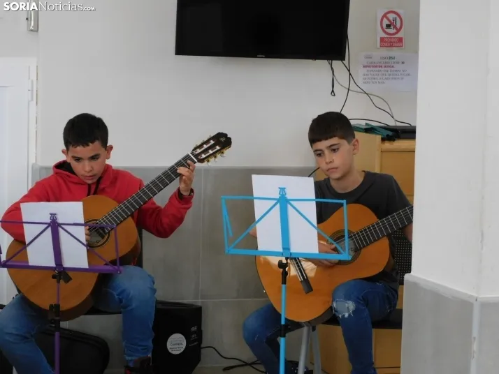 GALER&Iacute;A | Golmayo da la nota en su II Marat&oacute;n Musical con &eacute;xitos de La Bella y la Bestia,