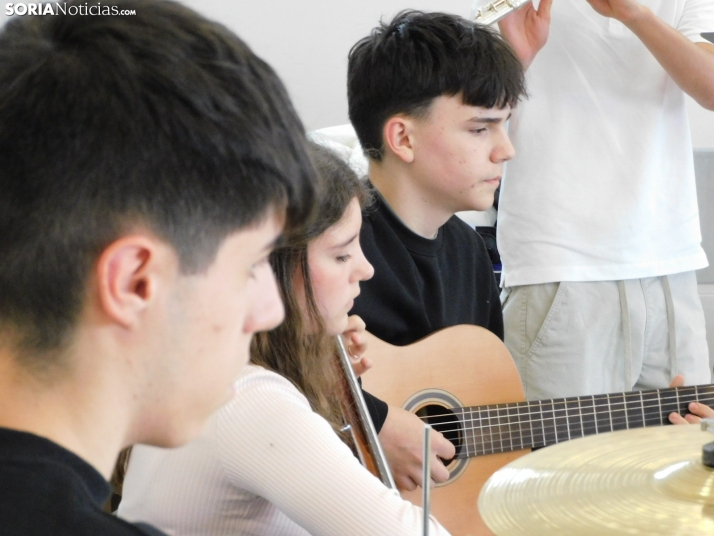 GALER&Iacute;A | Golmayo da la nota en su II Marat&oacute;n Musical con &eacute;xitos de La Bella y la Bestia,