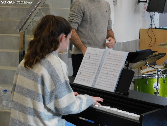 GALER&Iacute;A | Golmayo da la nota en su II Marat&oacute;n Musical con &eacute;xitos de La Bella y la Bestia,