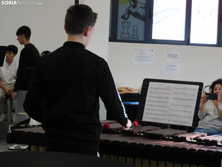 GALER&Iacute;A | Golmayo da la nota en su II Marat&oacute;n Musical con &eacute;xitos de La Bella y la Bestia,