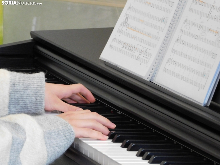 GALER&Iacute;A | Golmayo da la nota en su II Marat&oacute;n Musical con &eacute;xitos de La Bella y la Bestia,