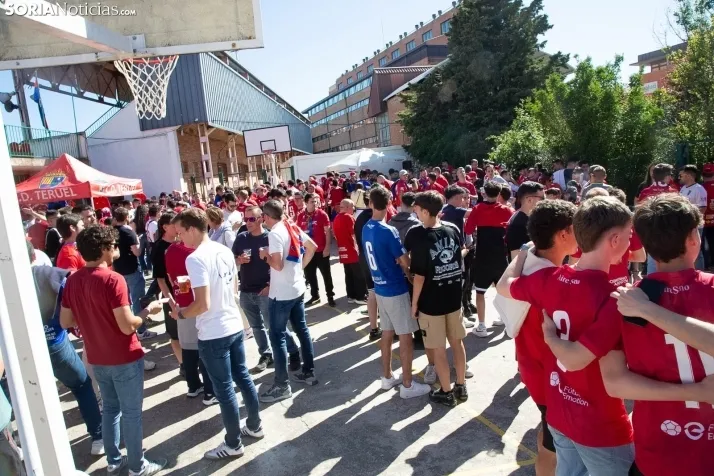 Recibimiento al CD Numancia en Teruel