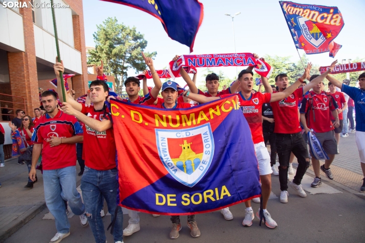 Recibimiento al CD Numancia en Teruel