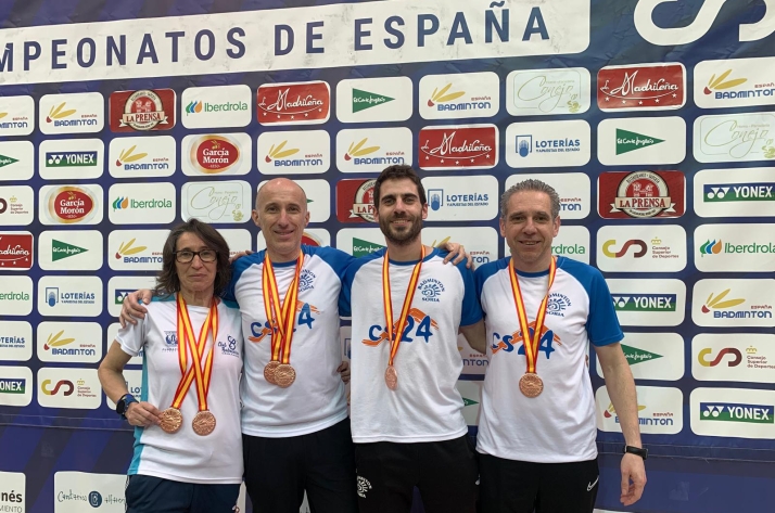 Cuatro medallas para el B&aacute;dminton Soria en el Nacional S&eacute;nior