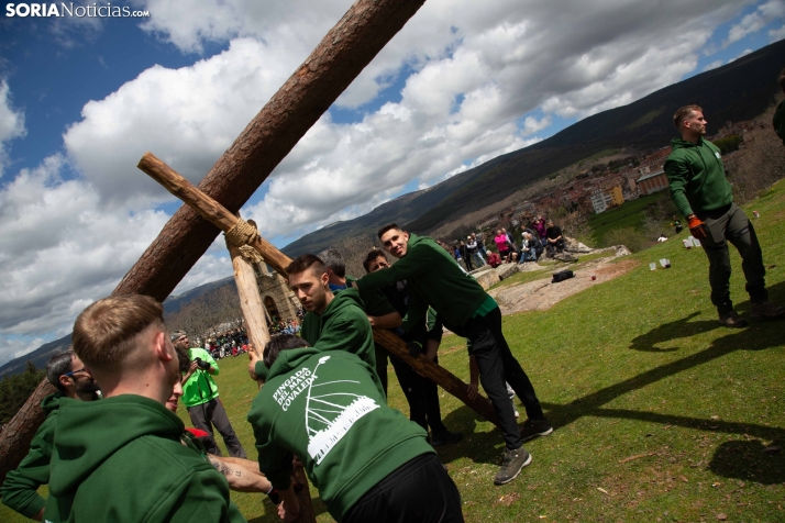 Pingada del Mayo en Covaleda 2025