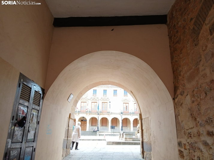 ¿Conoces la leyenda que se esconde tras el Arco del Cuerno de la plaza Mayor?