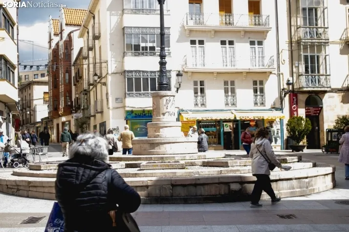 Un paseo fotográfico por el Collado un lunes cualquiera del mes de mayo / Isaac Cosin Gil