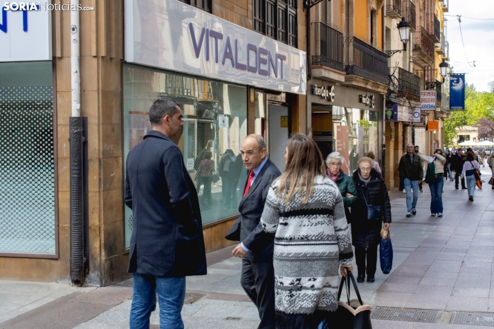Un paseo fotográfico por el Collado un lunes cualquiera del mes de mayo / Isaac Cosin Gil