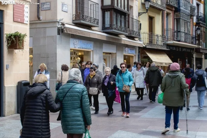 Un paseo fotográfico por el Collado un lunes cualquiera del mes de mayo / Isaac Cosin Gil