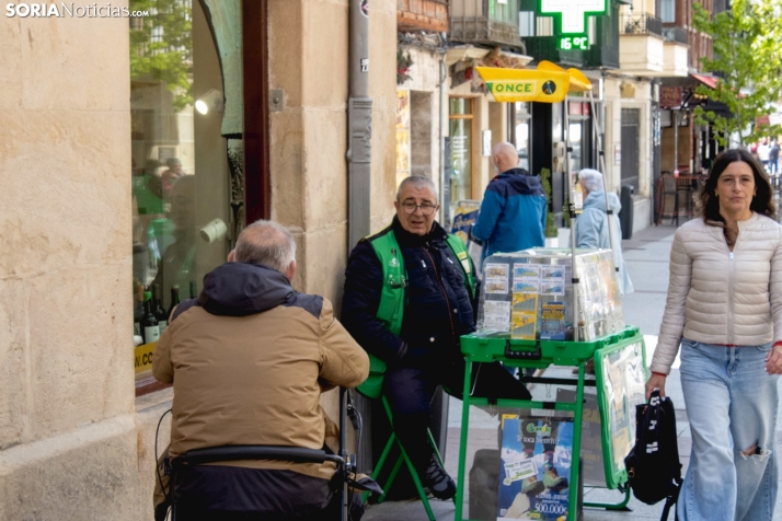 Un paseo fotográfico por el Collado un lunes cualquiera del mes de mayo / Isaac Cosin Gil