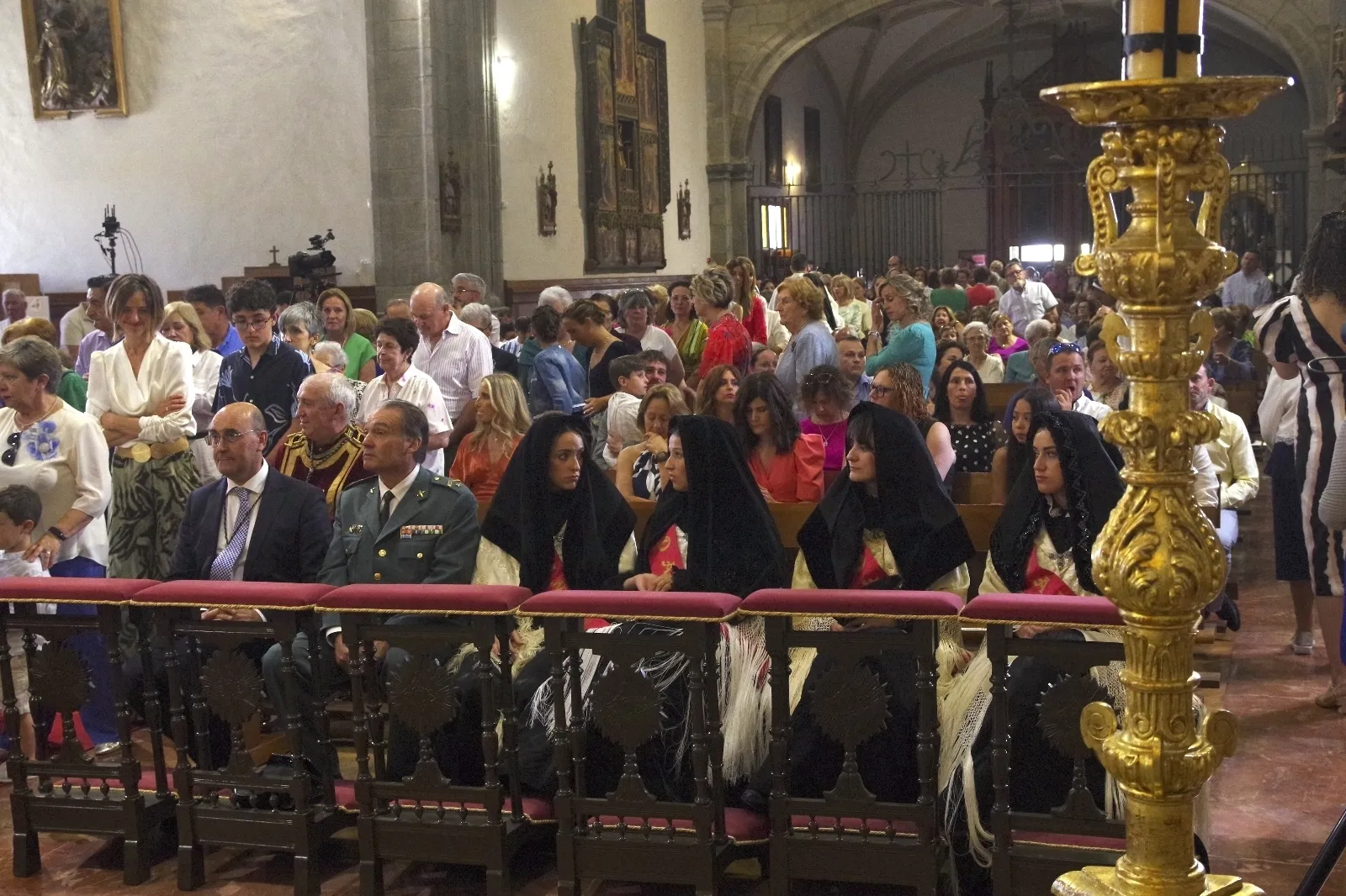 Foto 2 - As&iacute; ha celebrado &Aacute;greda las Fiestas de Nuestra Se&ntilde;ora de los Milagros y el Corpus Christi: un espect&aacute;culo de flores y tradici&oacute;n