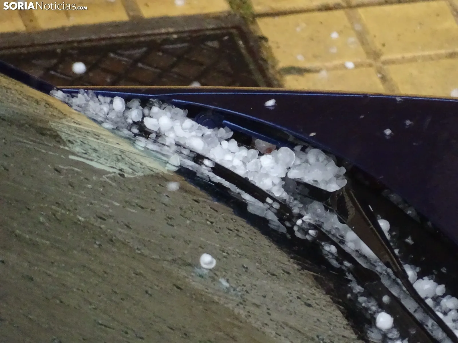 Foto 2 - El granizo vuelve con fuerza a la capital