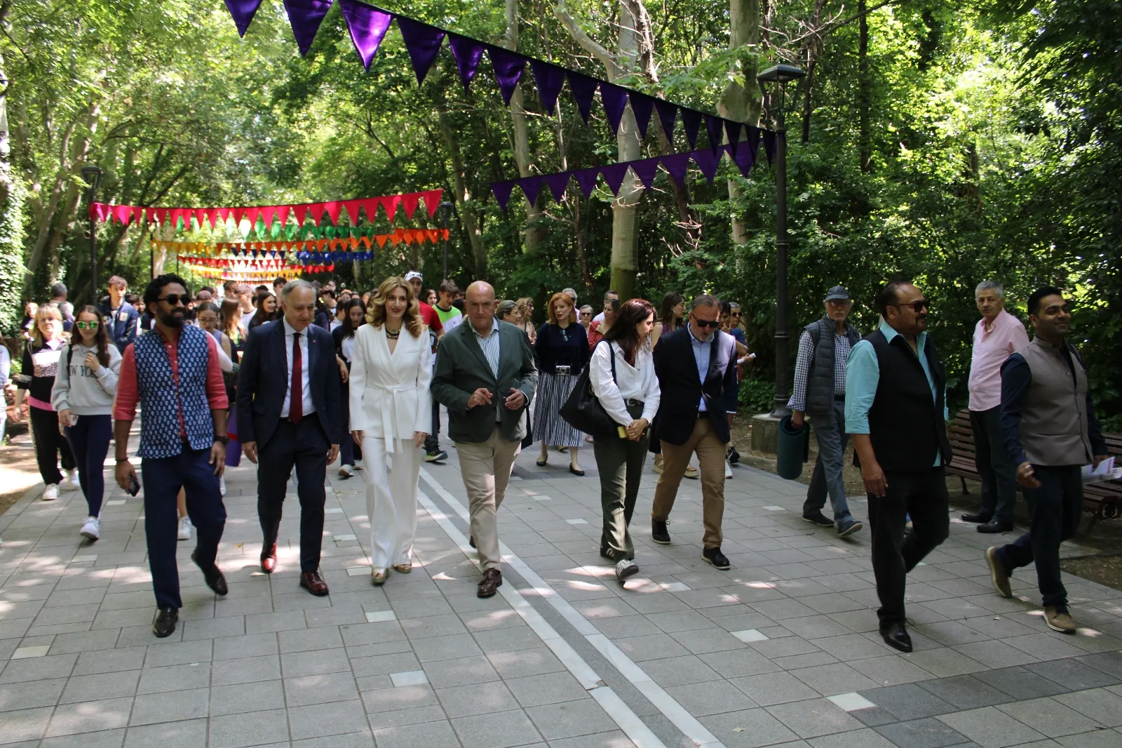 Foto 8 - V&Iacute;DEO | El Festival de Jaipur florece en la naturaleza del Campo Grande para "tender puentes" entre la India y Valladolid