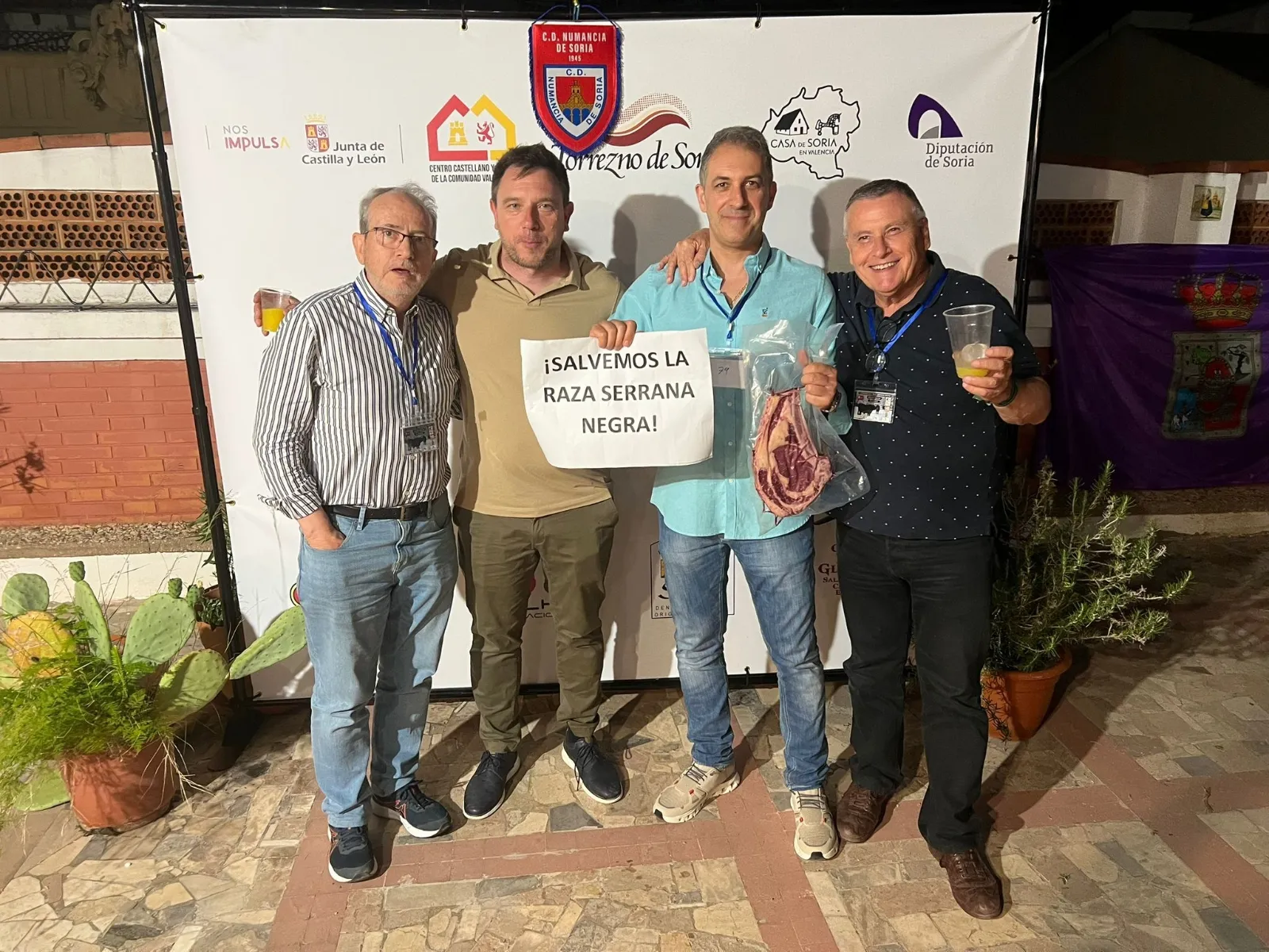 Foto 7 - Las V Jornadas de la serrana negra seducen a Valencia