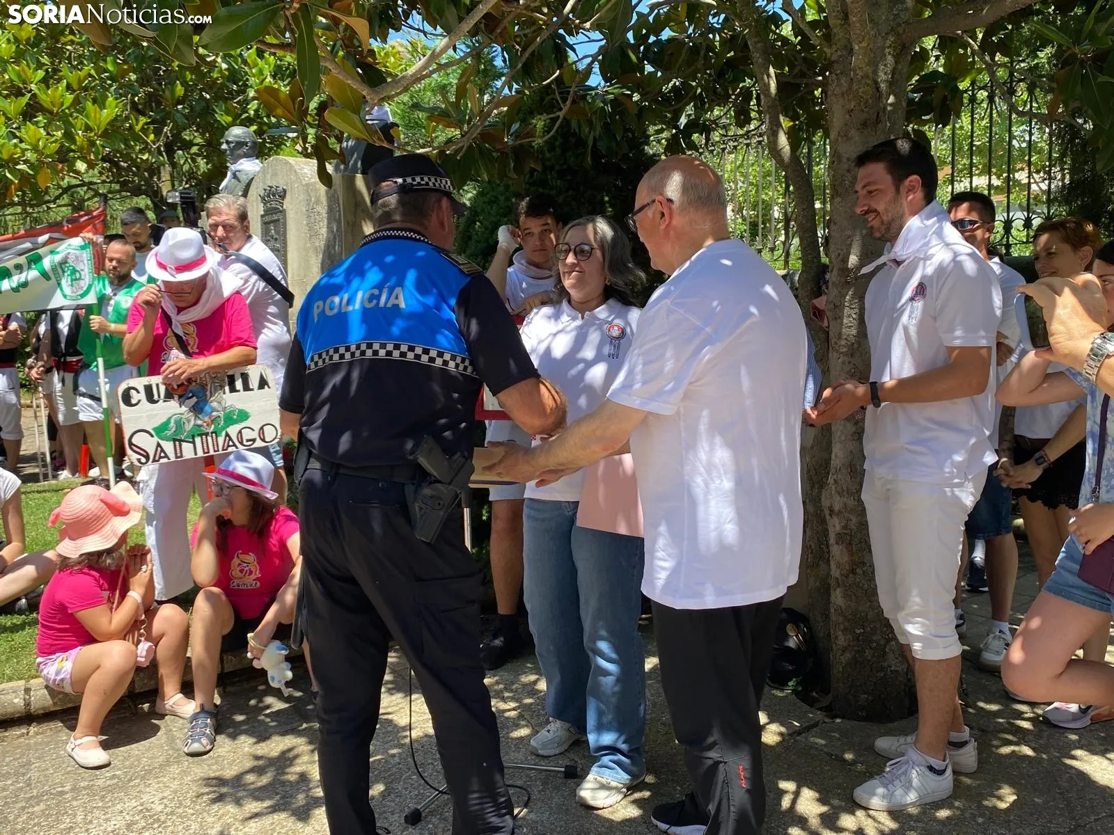 Foto 9 - FOTOS | Como manda la tradici&oacute;n, Soria homenajea a los autores de las sanjuaneras: Don Paco y Don Jes&uacute;s