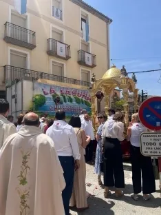 Foto 6 - As&iacute; ha celebrado &Aacute;greda las Fiestas de Nuestra Se&ntilde;ora de los Milagros y el Corpus Christi: un espect&aacute;culo de flores y tradici&oacute;n