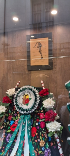 Foto 4 - El arte taurino toma los escaparates de Soria en la antesala de San Juan