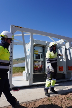 Foto 3 - Así se preparan los bomberos de la Diputación para actuar en la creciente red de parques solares