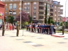 Foto 33 - Fotos: Soria rinde homenaje a los soldados ca&iacute;dos en el acto institucional de la Subdelegaci&oacute;n de Defensa