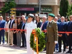 Foto 18 - Fotos: Soria rinde homenaje a los soldados ca&iacute;dos en el acto institucional de la Subdelegaci&oacute;n de Defensa