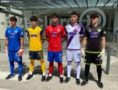 Foto 30 - As&iacute; son las equipaciones del CD Numancia para la temporada 25/26: historia, identidad y un toque vaquero