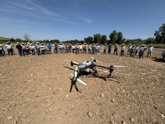 Foto 5 - Nueva visita a los campos de ensayo de ASAJA: La organización agraria pide "legalización total" para el uso de drones