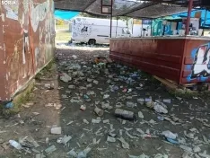 Foto 4 - FOTOS| El botell&oacute;n llena de basura Valonsadero