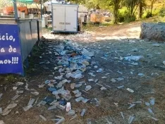 Foto 19 - FOTOS| El botell&oacute;n llena de basura Valonsadero
