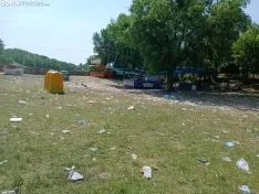 Foto 23 - FOTOS| El botell&oacute;n llena de basura Valonsadero