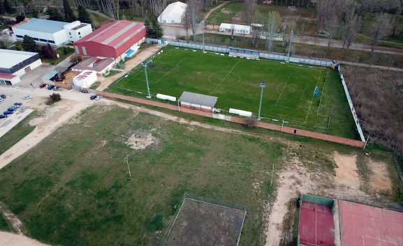 El campo de fútbol de césped artificial de Almazán, más cerca de hacerse realidad