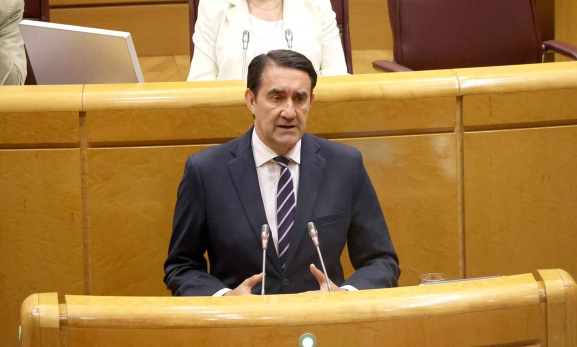 La Junta de Castilla y León reivindica en el Senado su modelo de política de vivienda como referente de eficacia, innovación y compromiso social