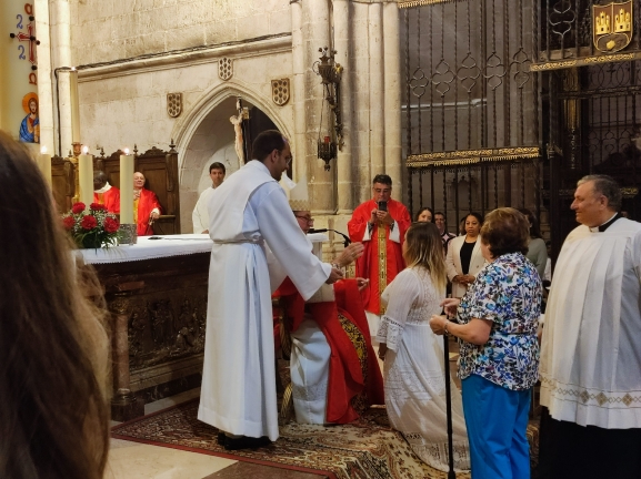 37 adultos se confirman en la Catedral de El Burgo de Osma