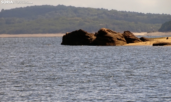El embalse pierde 2,3 hectómetros en una semana