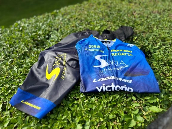 Soria sortea la equipación oficial de un equipo ciclista de primer nivel: ¿Cómo puedes participar?